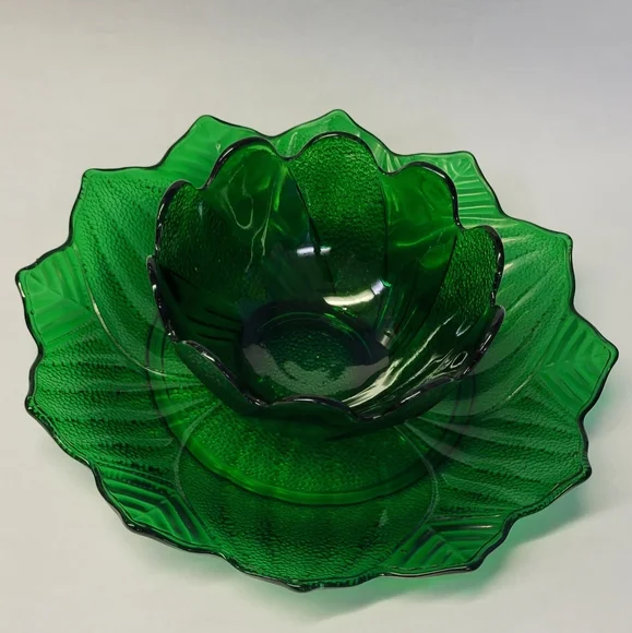 Vintage Fire King Lotus dessert bowl and plate set - Picture 2 of 6